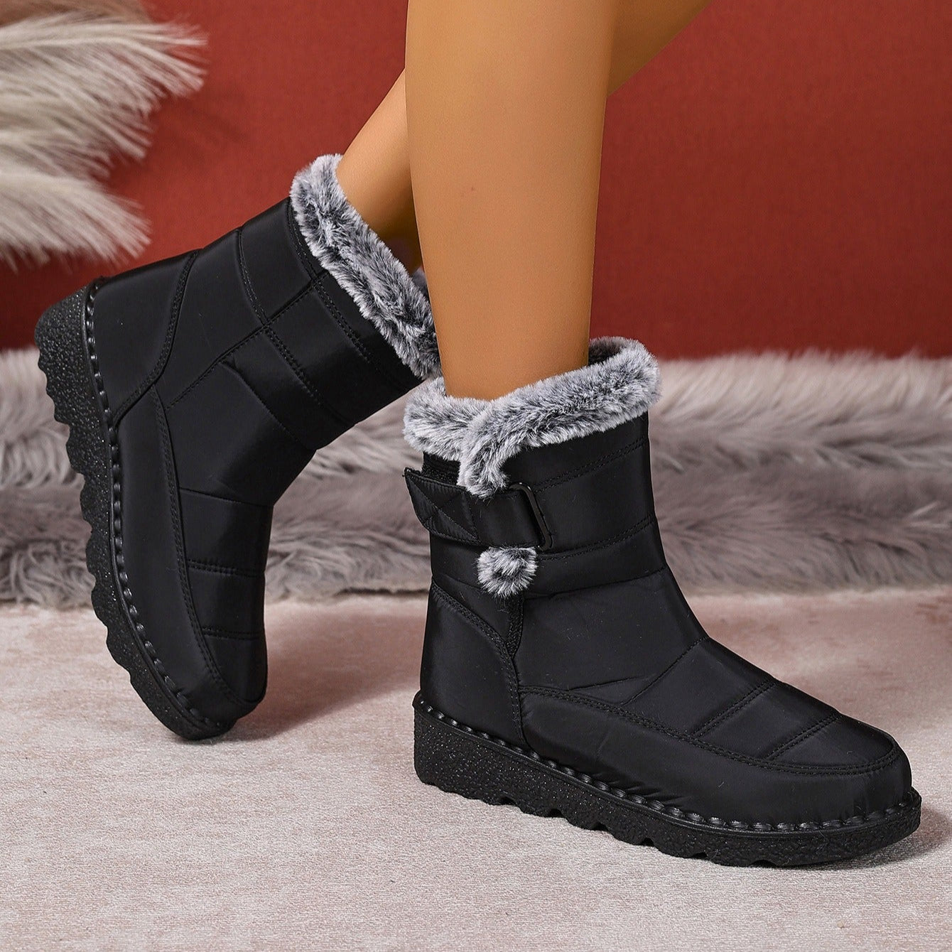 Women's winter boots with thermal lining and anti-skid sole - Wool