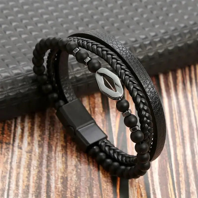 Elegant Vintage - Luxurious leather strap