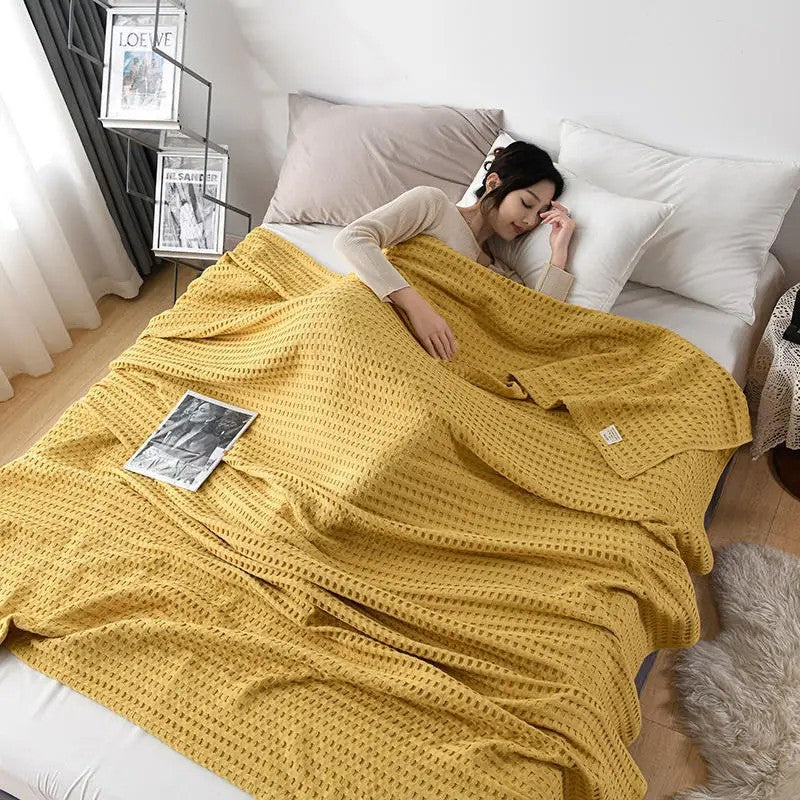 Lightweight cotton blanket
