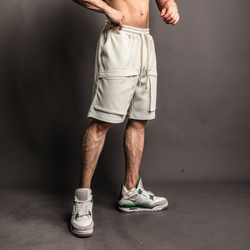 Kings Cross cargo shorts with a relaxed cut