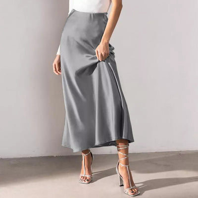 Elegant and feminine high-waisted satin A-line skirt, ideal for a refined and sophisticated look