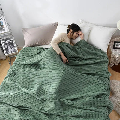 Lightweight cotton blanket