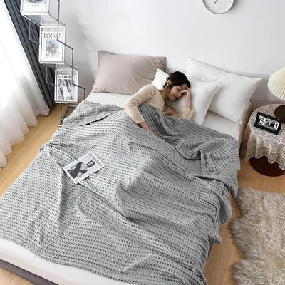 Lightweight cotton blanket