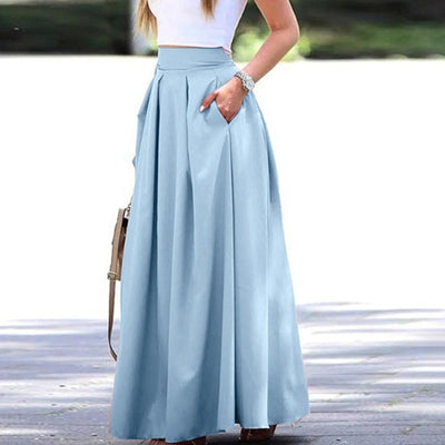 Elegant and fluid high-waist pleated skirt, ideal for a sophisticated and feminine look