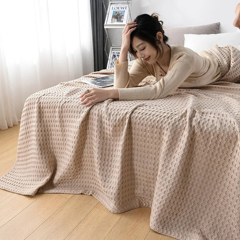 Lightweight cotton blanket