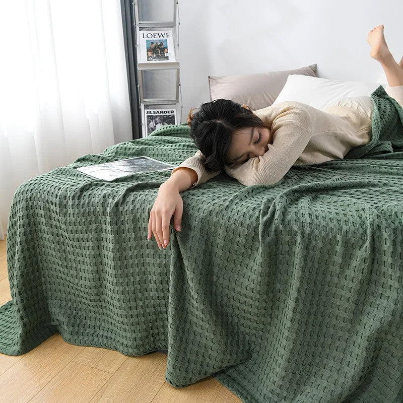 Lightweight cotton blanket